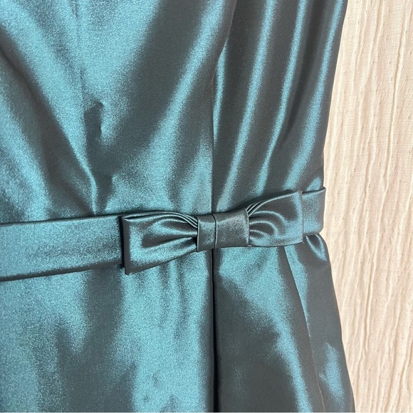 Maggy London Deep Teal Spaghetti Strap Fit-and-Flare Dress Bow Accent Size 2 - Picture 6 of 6